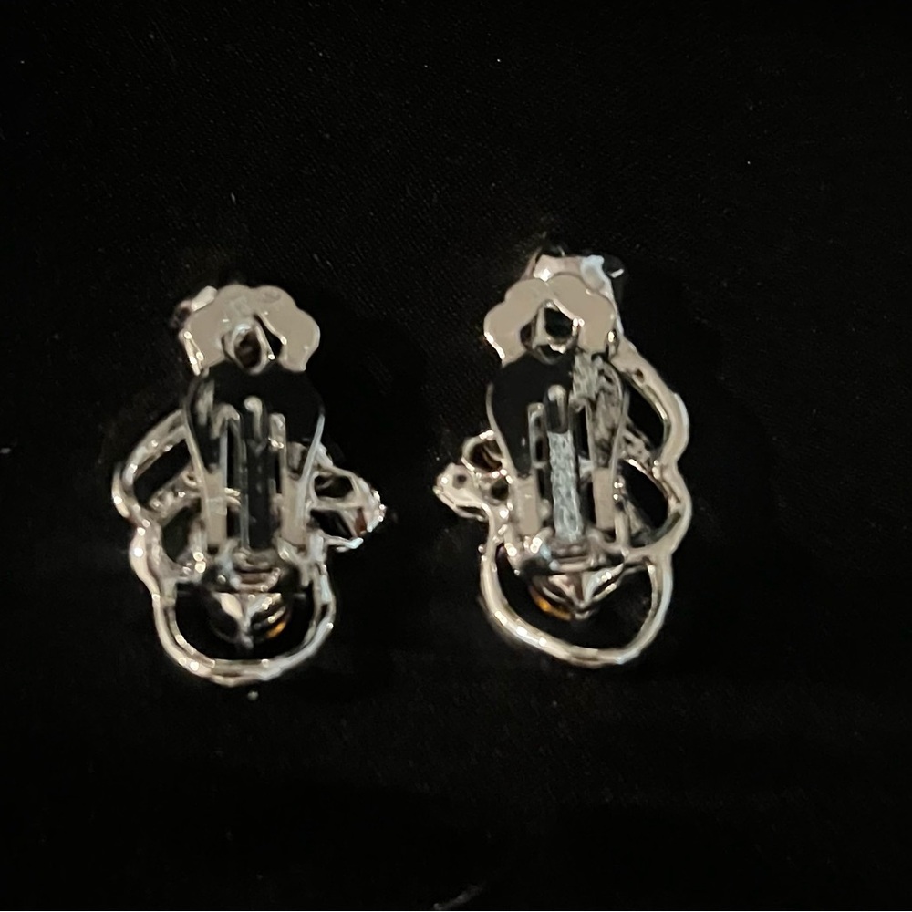Vintage Silver-Tone Multi-Diamond Clip-on Earrings - Picture 2 of 4